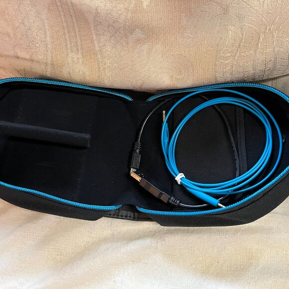 Bose - Picture 3 of 4